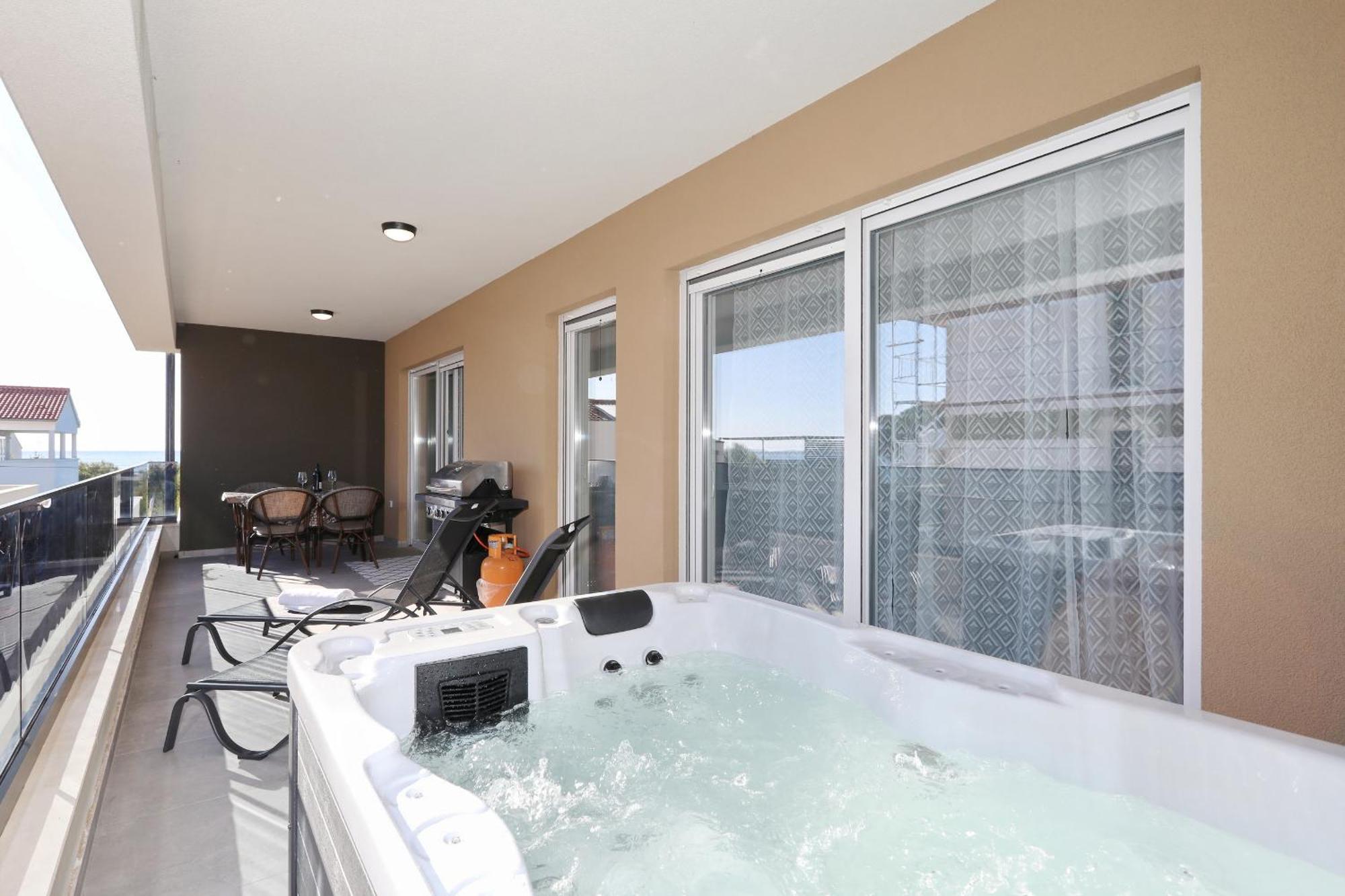 Apartment Relex With Pool & Jacuzzi Privlaka  Luaran gambar